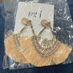 P21 Women’s Tassel Flared Wooden Earings Natural Boho Earthcore
